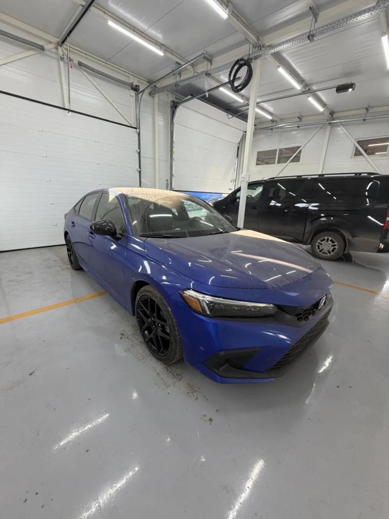 Honda Civic: глубокая очистка кузова